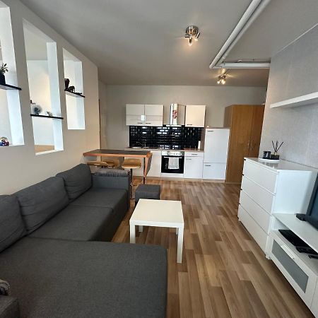 Entire Apartment Reykjavík Exterior photo