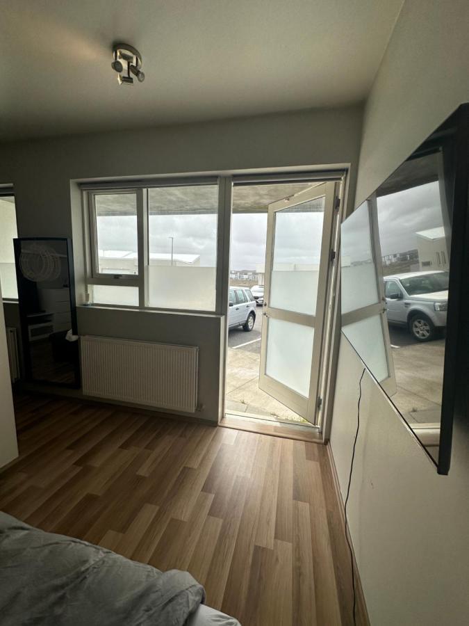 Entire Apartment Reykjavík Exterior photo
