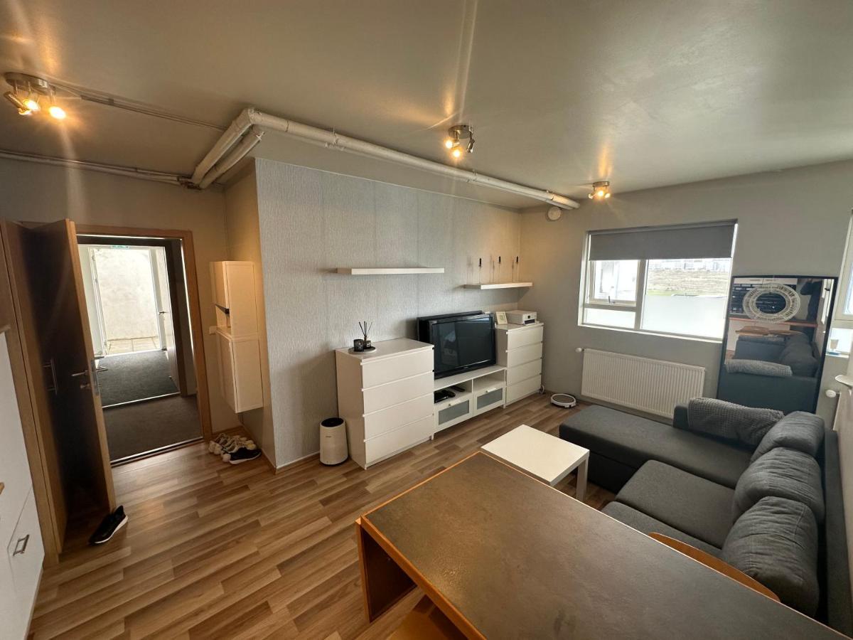 Entire Apartment Reykjavík Exterior photo