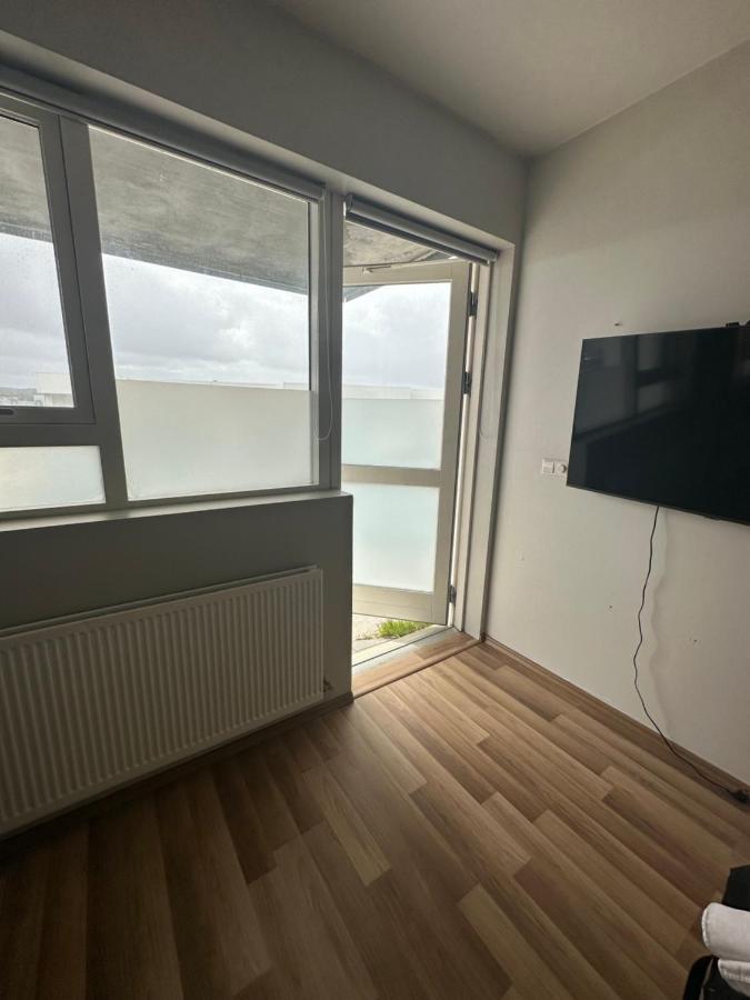 Entire Apartment Reykjavík Exterior photo